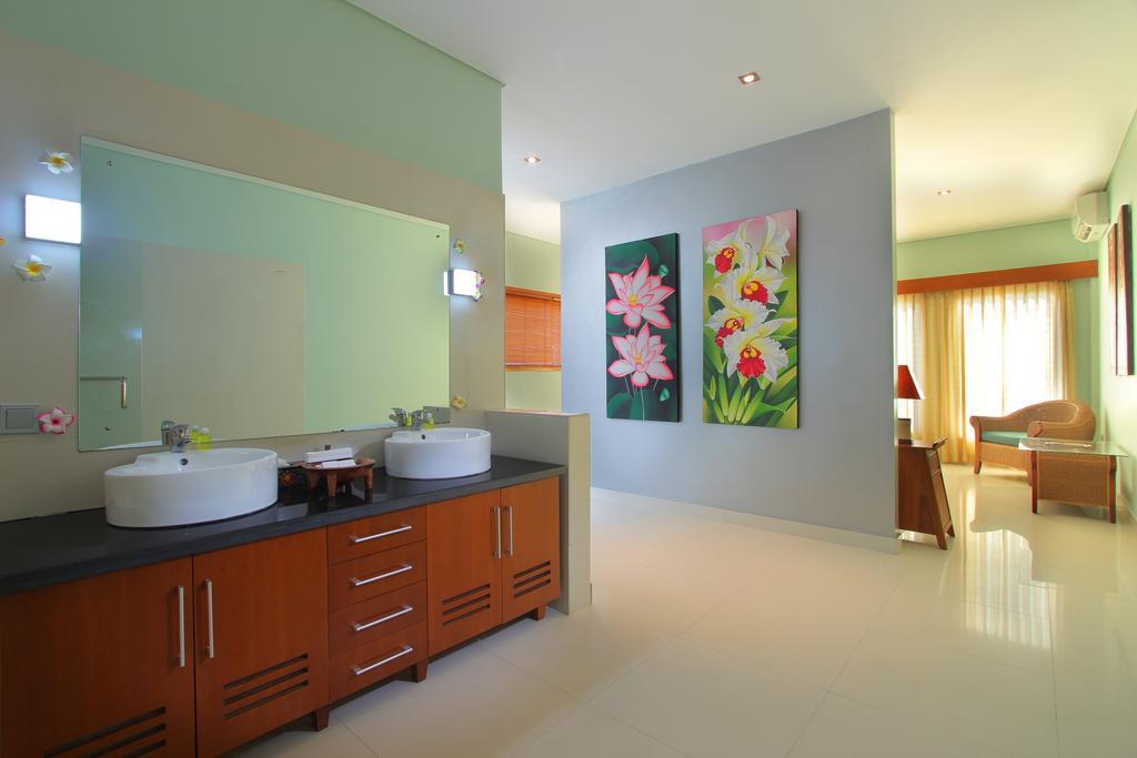Benoa Rose Residence One Nusa Dua  Buitenkant foto