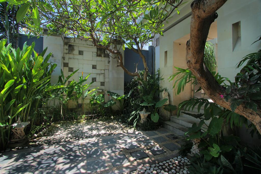 Benoa Rose Residence One Nusa Dua  Buitenkant foto